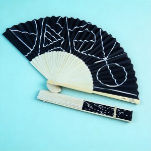 quạt vải lụa in ấn theo yêu cầu